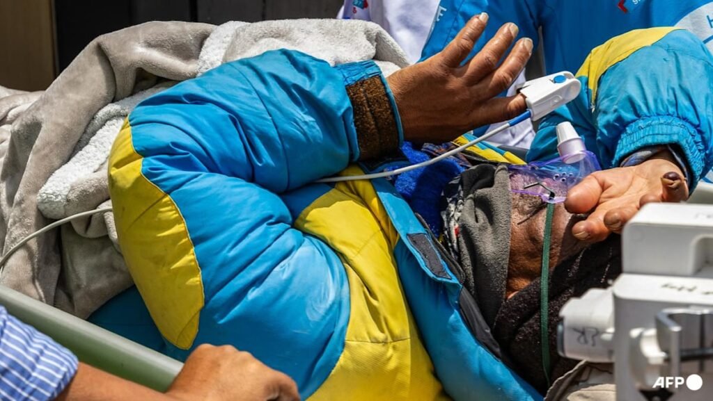 Nepali climber alive after six days missing on Everest