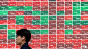 Asian stocks unable to track Wall St higher, yen holds at 40-year low