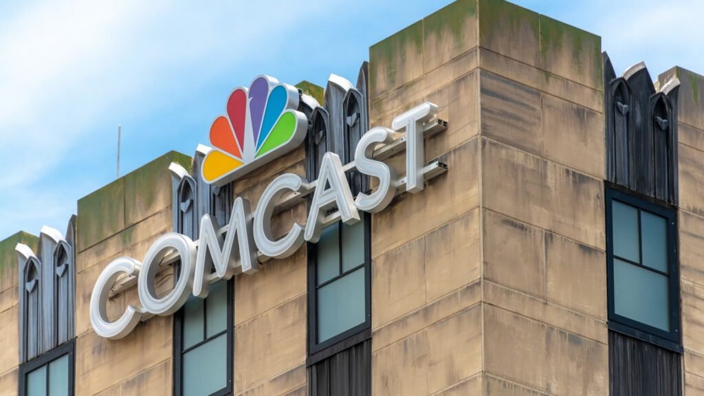 Comcast splitsville, fragile Iran truce, Kohl’s comeback and more in Morning Squawk