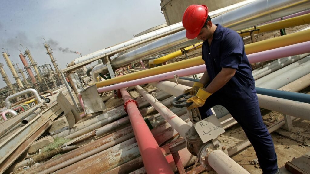 Iraq piles pressure on OPEC over quota dispute after UAE exit