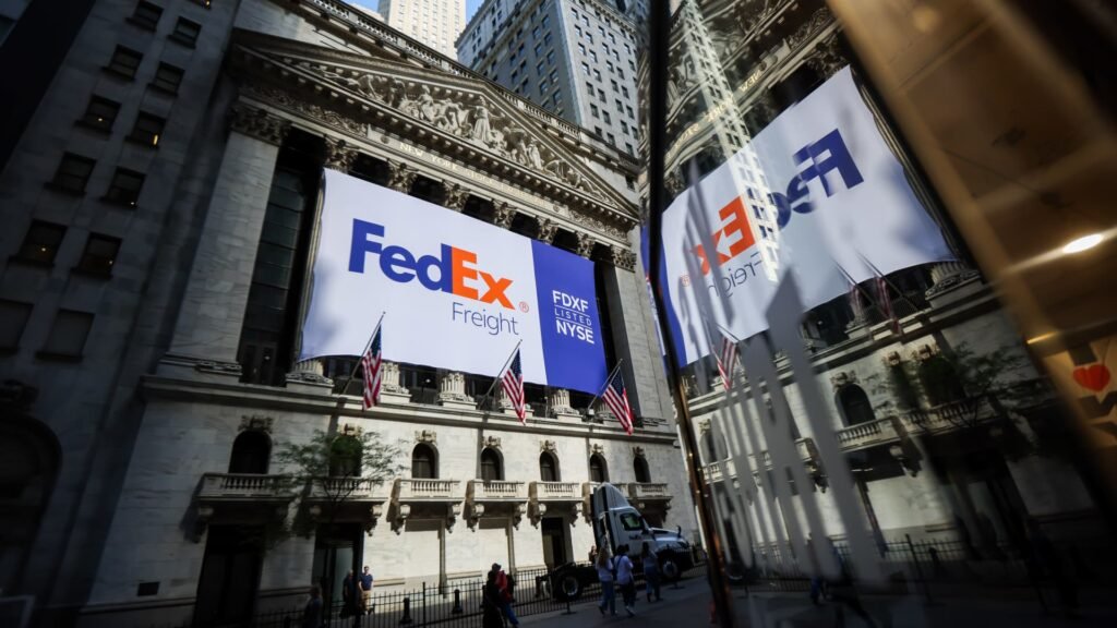 FedEx Freight takes a step forward in its independent journey. Here’s why we like the stock