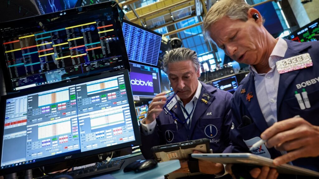 Treasury yields ease as traders await key labor market data