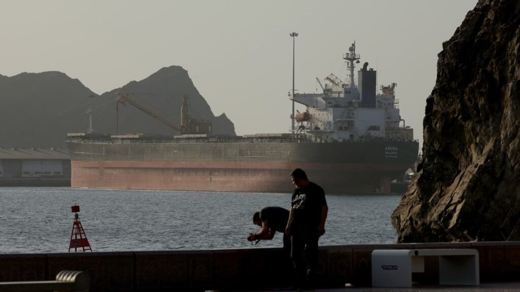 Three Saudi oil tankers carrying 6 million barrels cross Strait of Hormuz