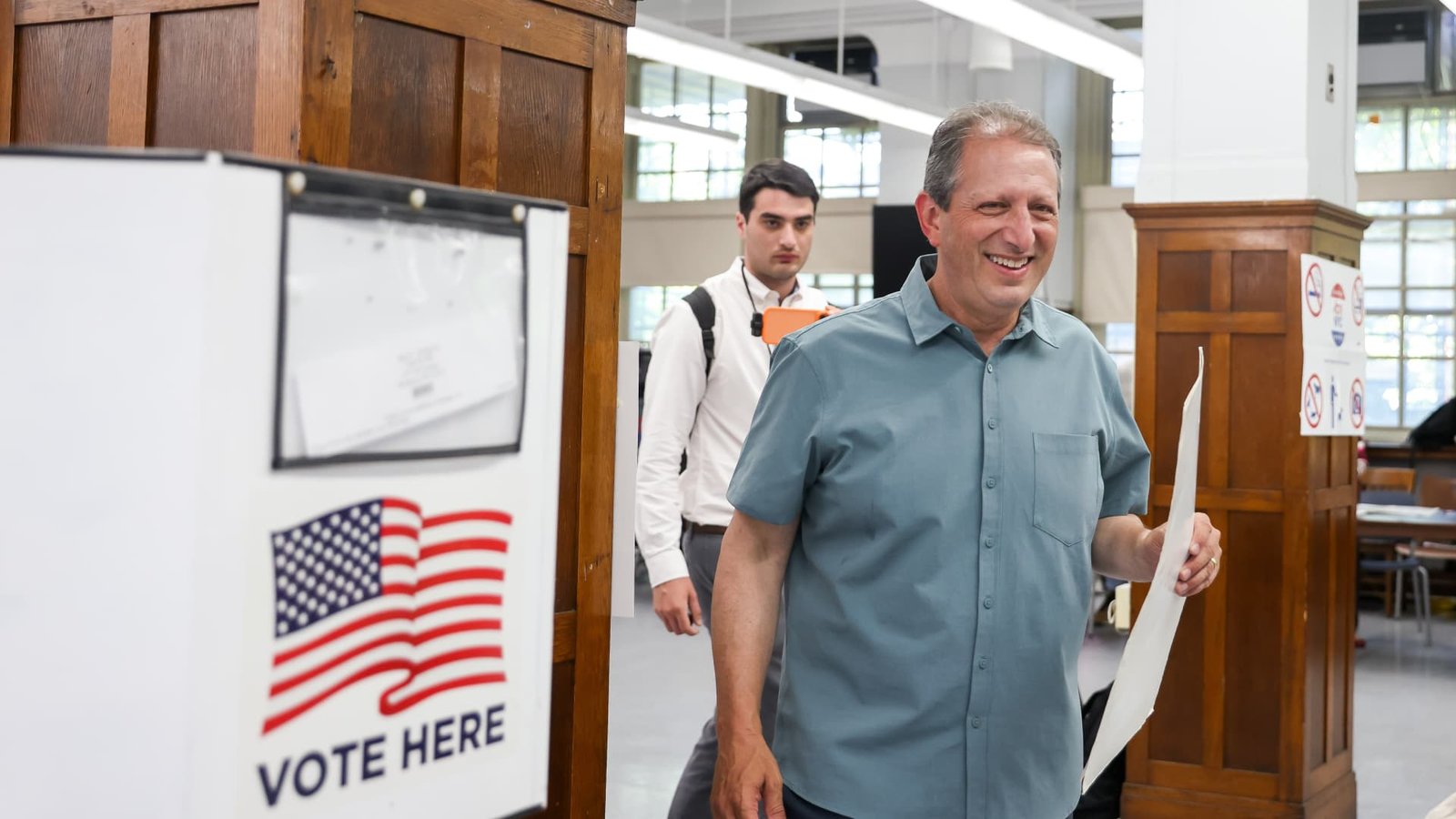 Progressive Brad Lander’s surging bid for Congress splinters Democrats’ labor union alliance