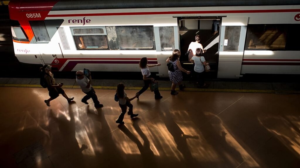 Renfe strike forces cancellation of 320 trains on Monday 29 June