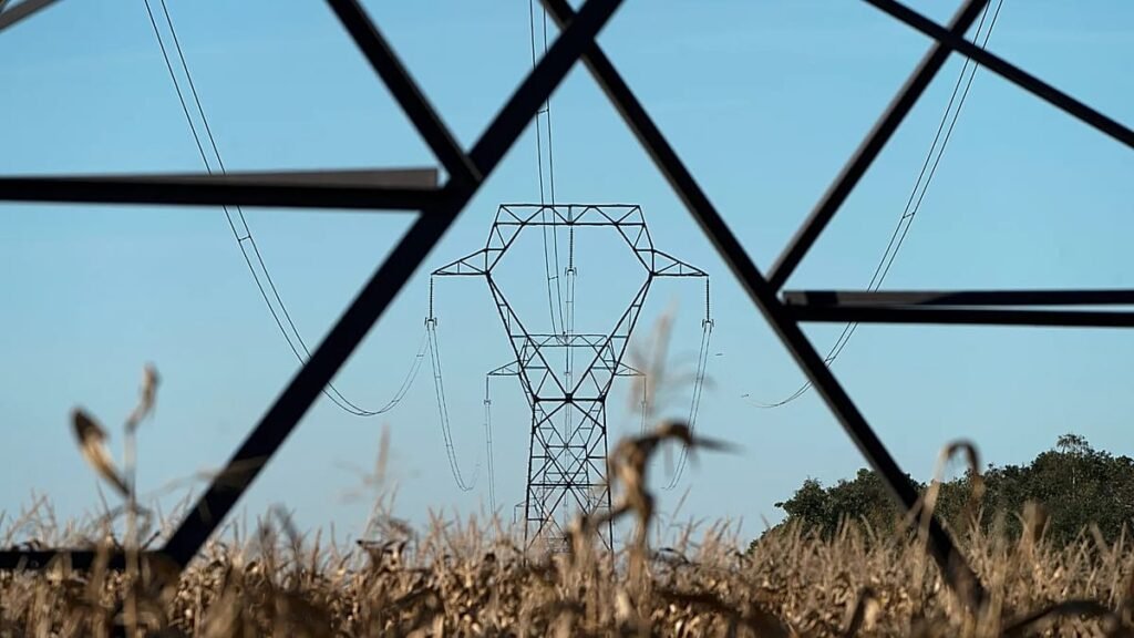 EU energy ministers secure greater role in bloc’s future power grid