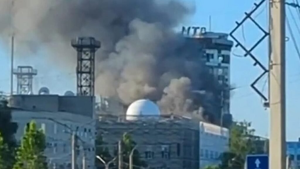 Kyiv hit Russian military plant using Ukrainian-made Flamingo missile