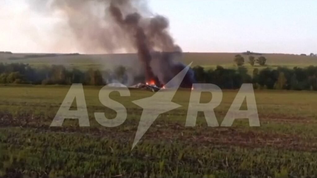 Video. Russian Tu-22M3 bomber crashes during training flight