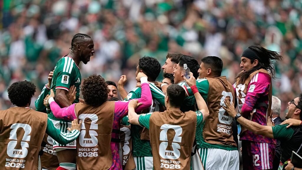 Mexico beats South Africa in dramatic World Cup opening match