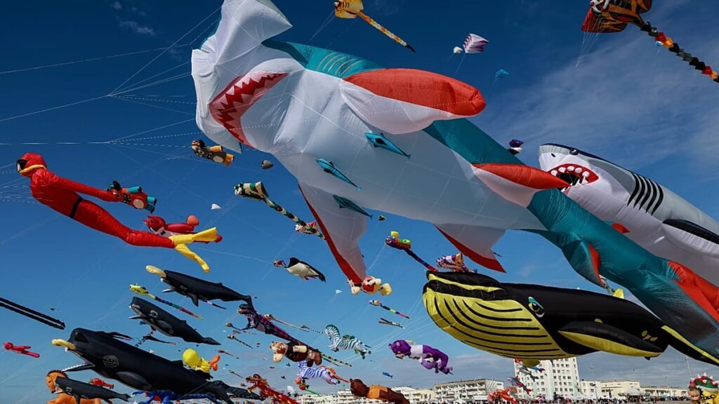 Video. Giant dragon and octopus kites fill Danish skies