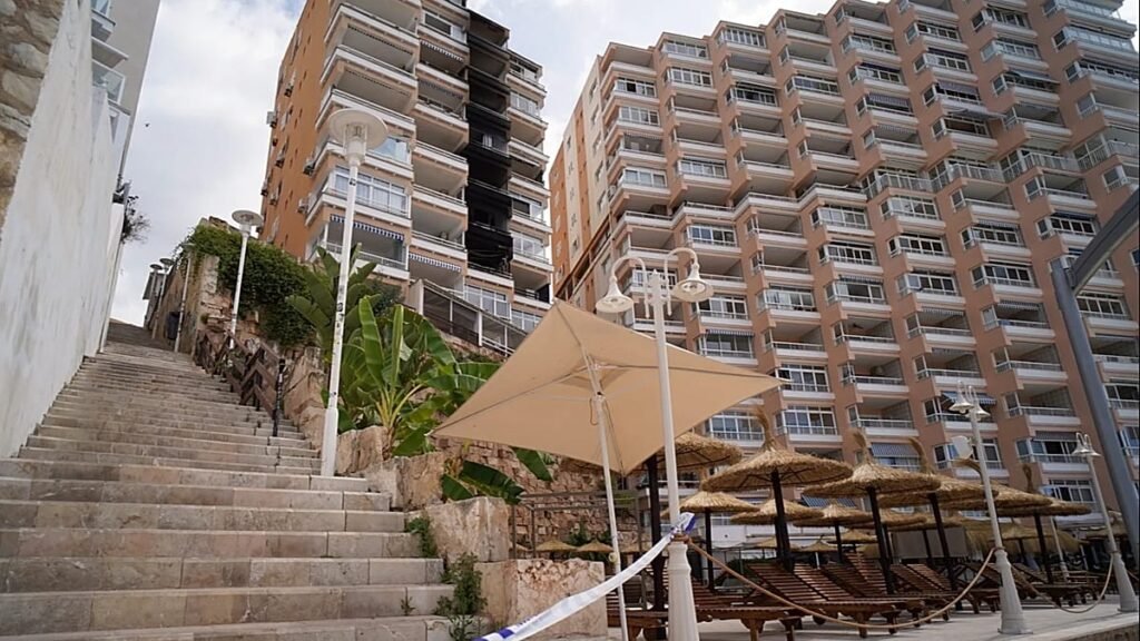 Two killed and several injured in fire on Spanish island of Mallorca
