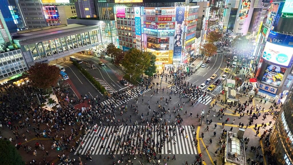 ‘If you throw trash, you lose cash’: Tokyo tourists face fines
