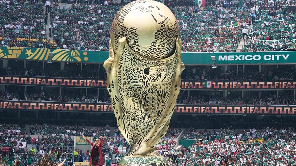 Video. Fans descend on Mexico City Stadium ahead of World Cup kickoff