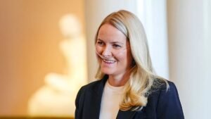 Norwegian Crown Princess undergoes successful lung transplant