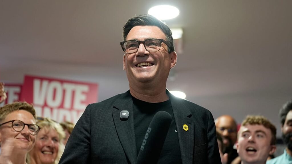 Voters head to the polls in key UK by-election