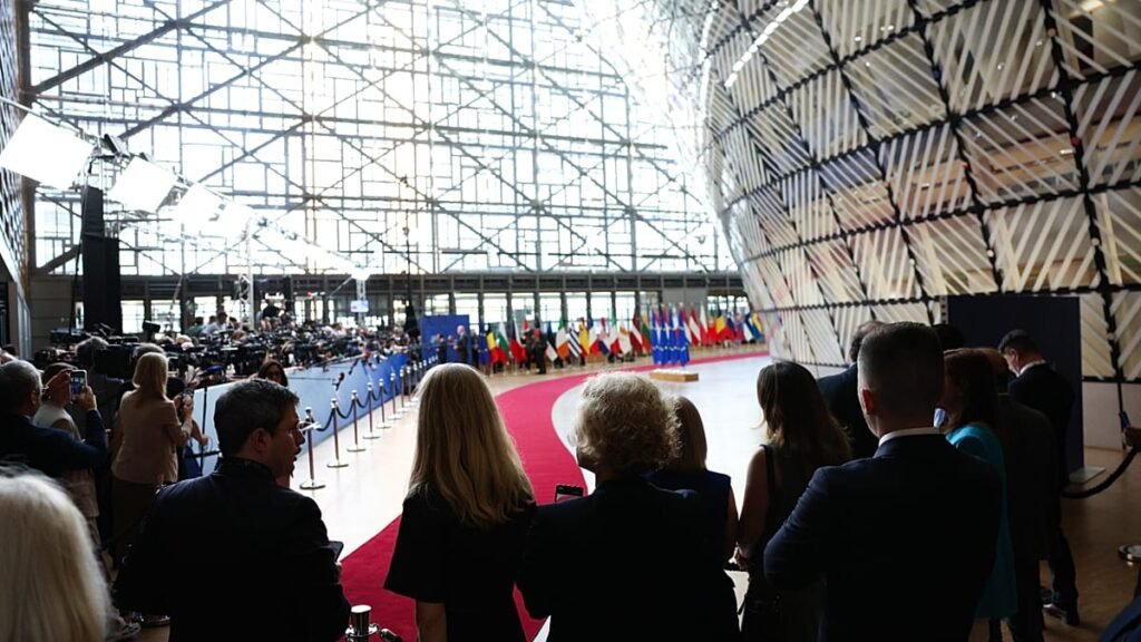 EU summit: Battle for cash begins over €2 trillion budget