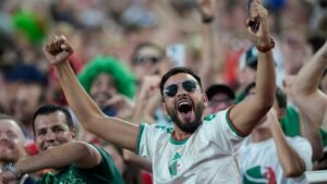 Video. Algerians celebrate as dramatic draw seals World Cup knockout spot