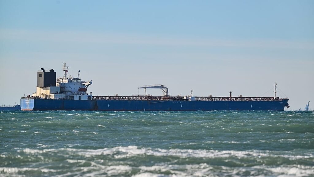 Video. French navy boards suspected Russian “ghost fleet” oil tanker