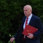 UK defence secretary resigns, criticising military spending plans