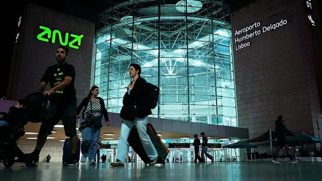 Government to deploy 340 more police officers at Portuguese airports