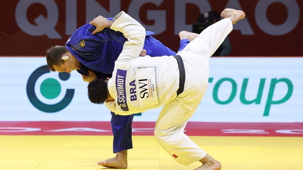 Heavyweights Deliver a Spectacular Finish in Qingdao