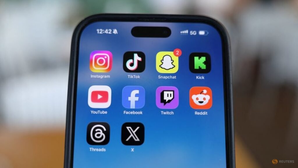 Australia to double potential fines for Facebook and Instagram over child social media accounts