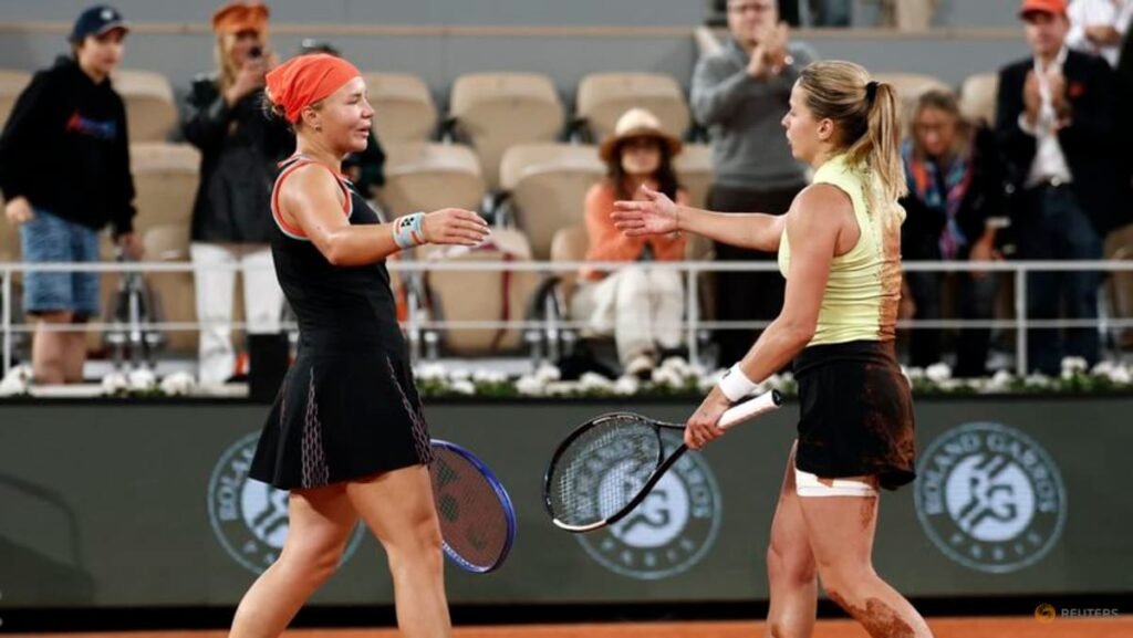 Shnaider gives Andreeva early read on Chwalinska challenge