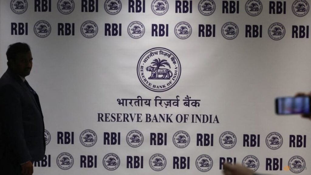 India holds rates, ramps up measures to support faltering rupee