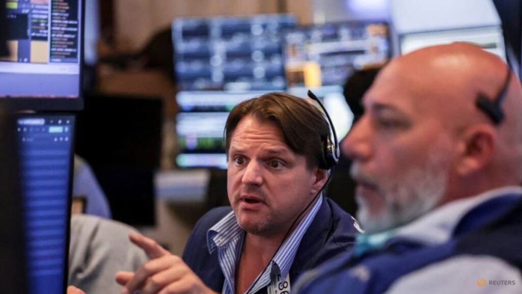 Global equity fund inflows at 3-week high as AI optimism boosts sentiment