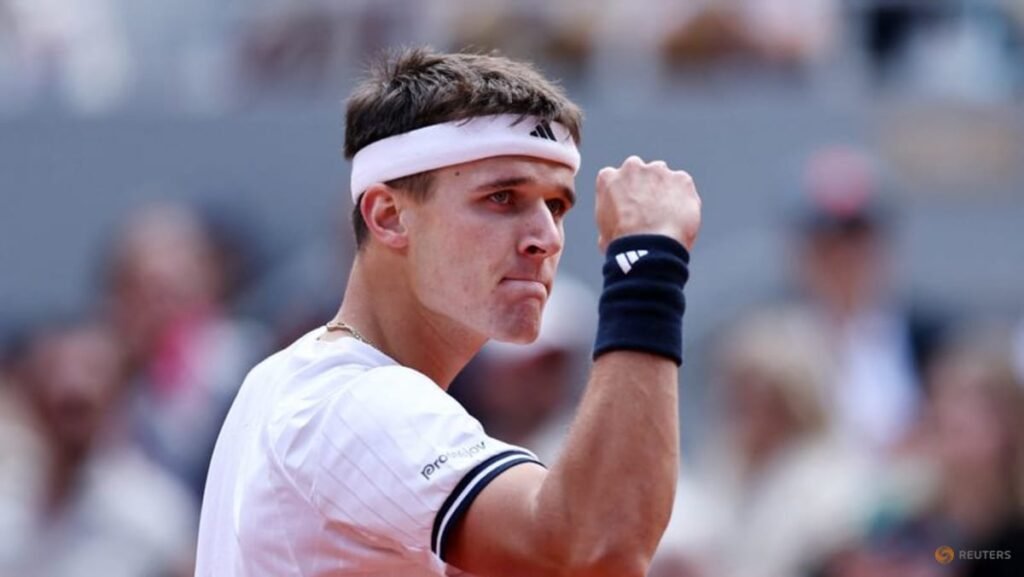 Mensik says facing Zverev at French Open felt like ‘hitting a wall’