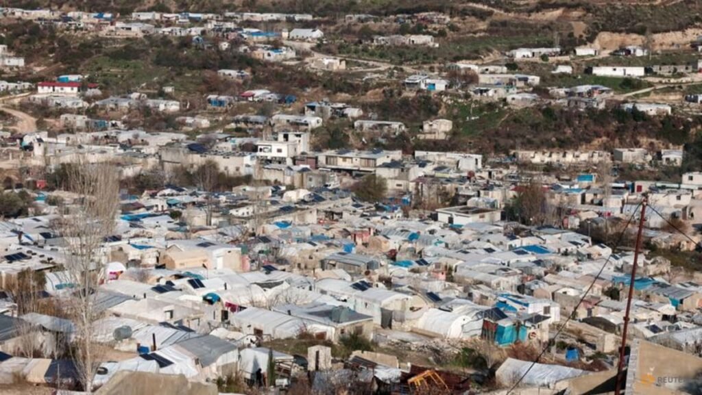Number of forcibly displaced people dips to 118 million: UN