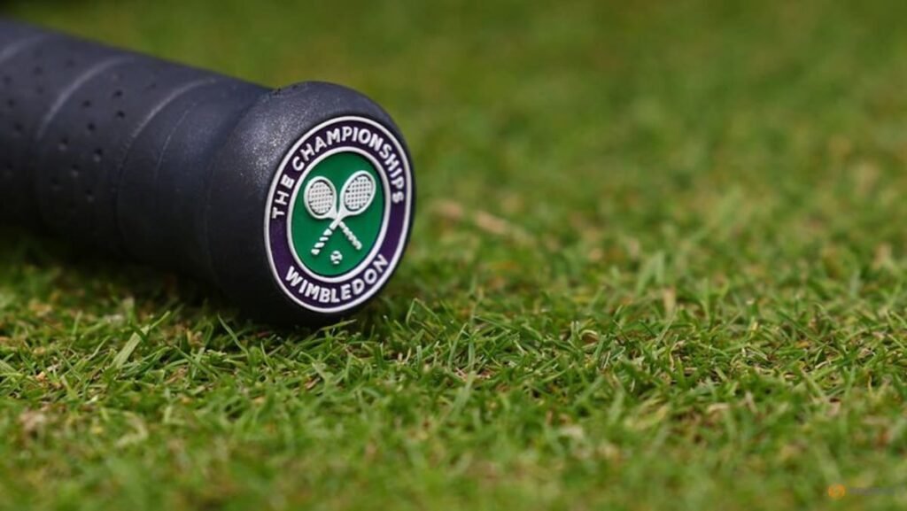 Wimbledon announces record 20% rise in prize money amid player discontent