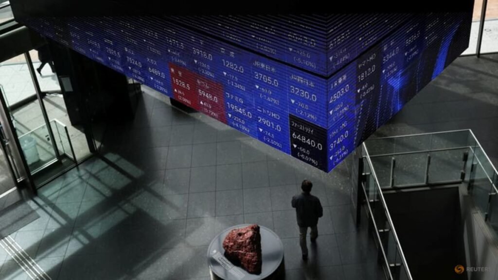 Stocks extend rally on Gulf breakthrough hopes, oil hits two-month lows