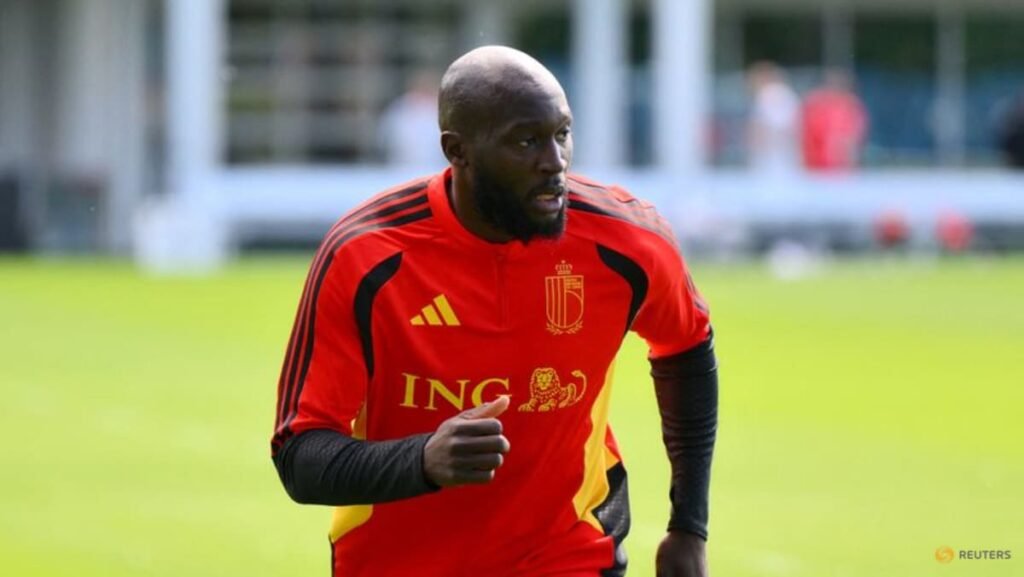 Lukaku on bench for Belgium, Shobeir in goal for Egypt