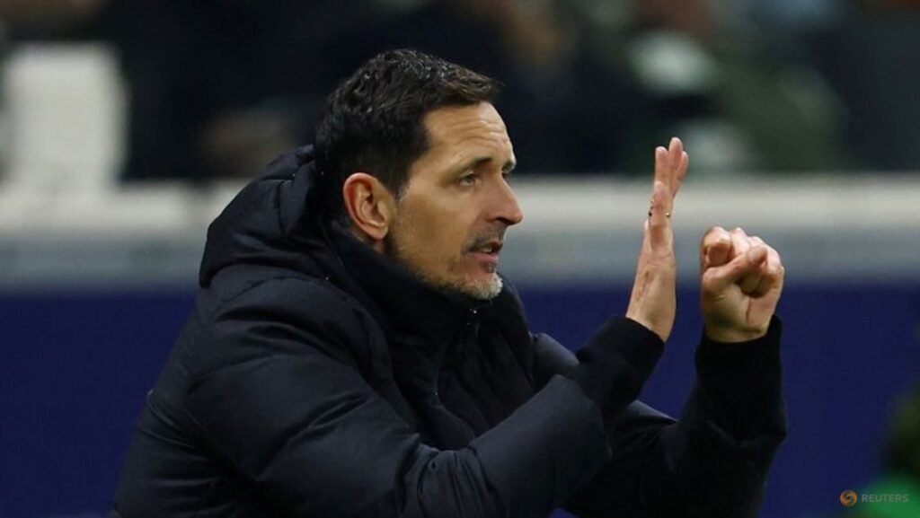 Lens appoint Toppmoller as manager to replace Sage
