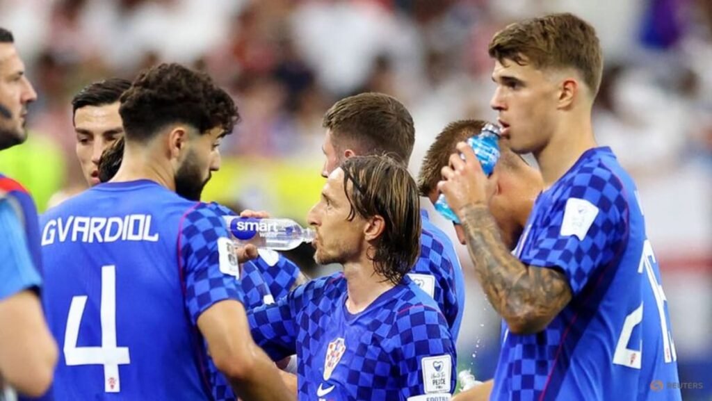 Fans boo hydration break during England-Croatia World Cup match