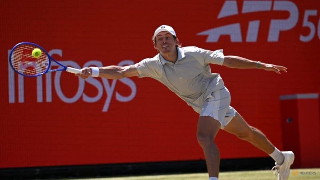 De Minaur knocked out in quarter-finals at Queen’s Club