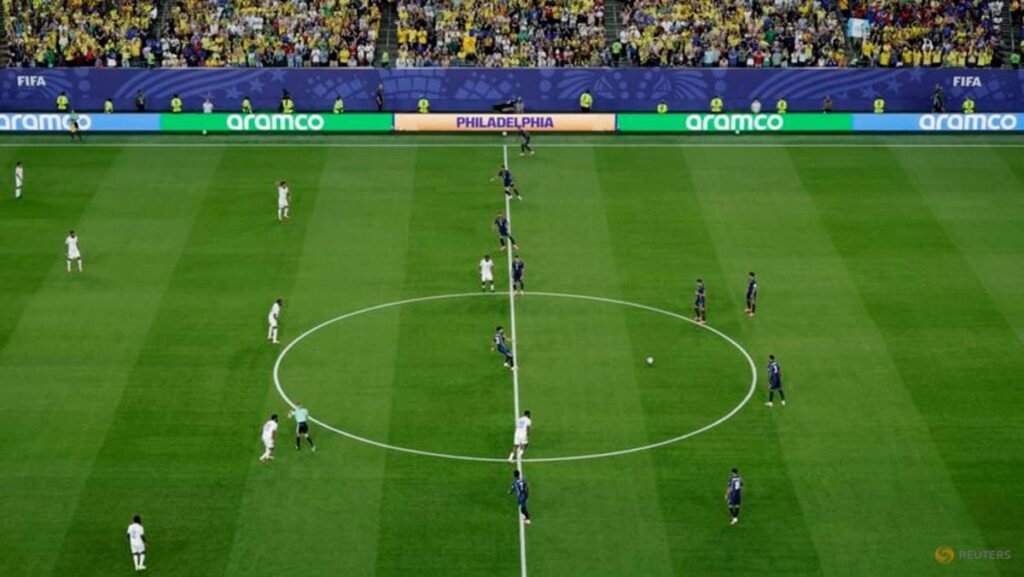 How many points are needed to advance to the World Cup knockouts?