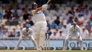 New Zealand stretch lead to over 400 against England on day four