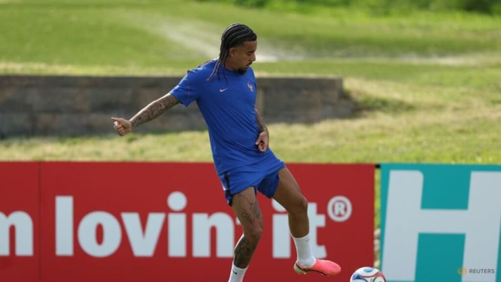 Barcola in, Doue out as Deschamps makes three changes to France team