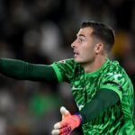 Barcelona keeper Pena to join Greek side Panathinaikos