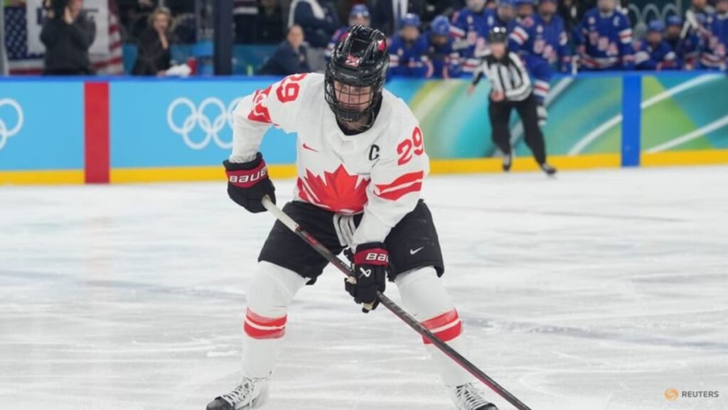 Ice hockey-Canada captain Poulin to undergo knee surgery for torn ACL and meniscus