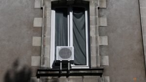 Surging demand for Chinese air-conditioners amid record heatwave in Europe
