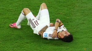Injury-hit Spain face winger dilemma before knockout stages