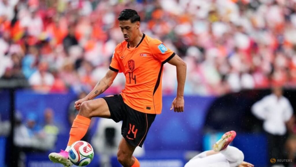 Reijnders dropped by the Dutch while Morocco make four changes