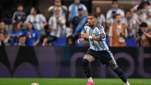 Argentina’s Romero back in full training before World Cup knockout clash