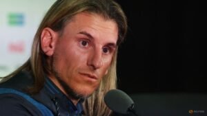 Ecuador coach brushes off travel delays, underdog tag ahead of Mexico clash