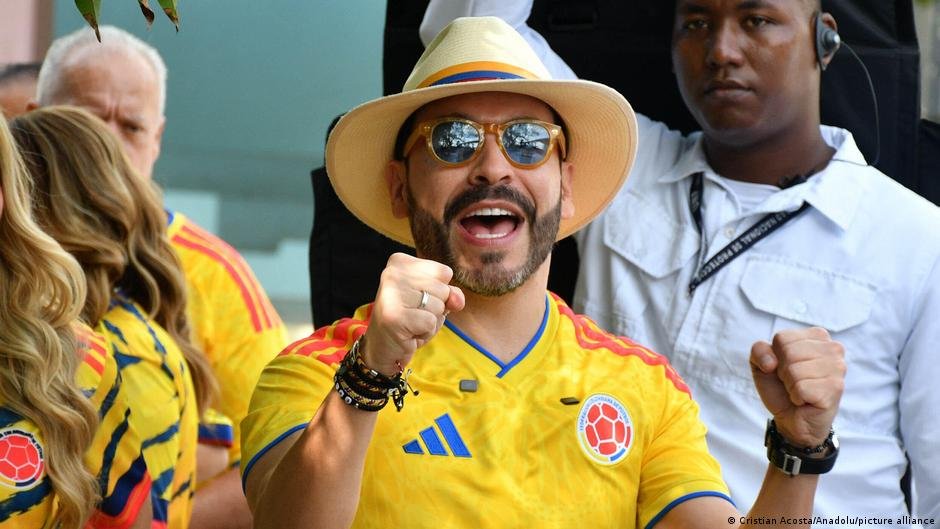 Colombia election: Hard-right candidate claims victory