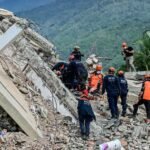 Venezuela earthquake: Aid ramps up as rescue window closes