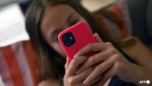 EU to gradually limit children’s access to social media